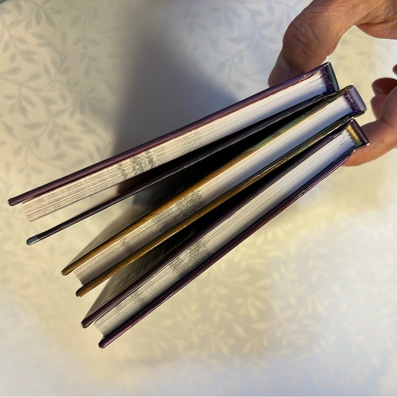 Anna and Elsa Sisterhood Is The Strongest Magic 1 3 7 - Picture 9 of 13